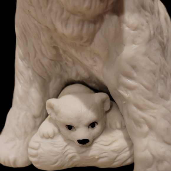 Vintage Aldon 1974 Polar Bear and Cub - Picture 2 of 5